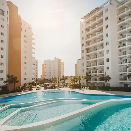 Apartament Caesar 2 Bedroom, Pool View, Close To The *