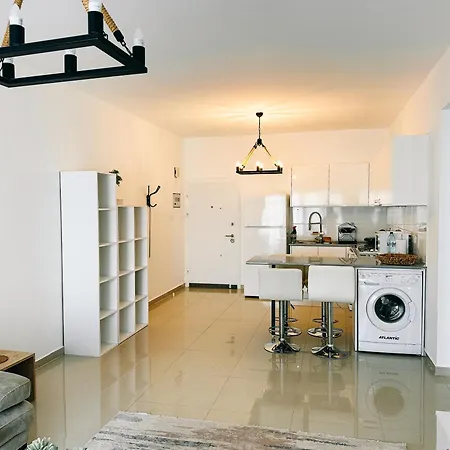 Caesar 2 Bedroom, Pool View, Close To The * Trikomo