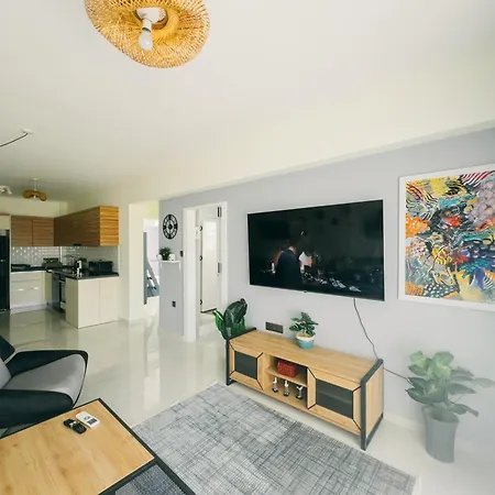 Caesar 2 Bedroom, Pool View, Close To The Apartment Trikomo